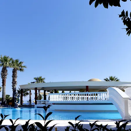 阳光罗德岛酒店 伊利索斯